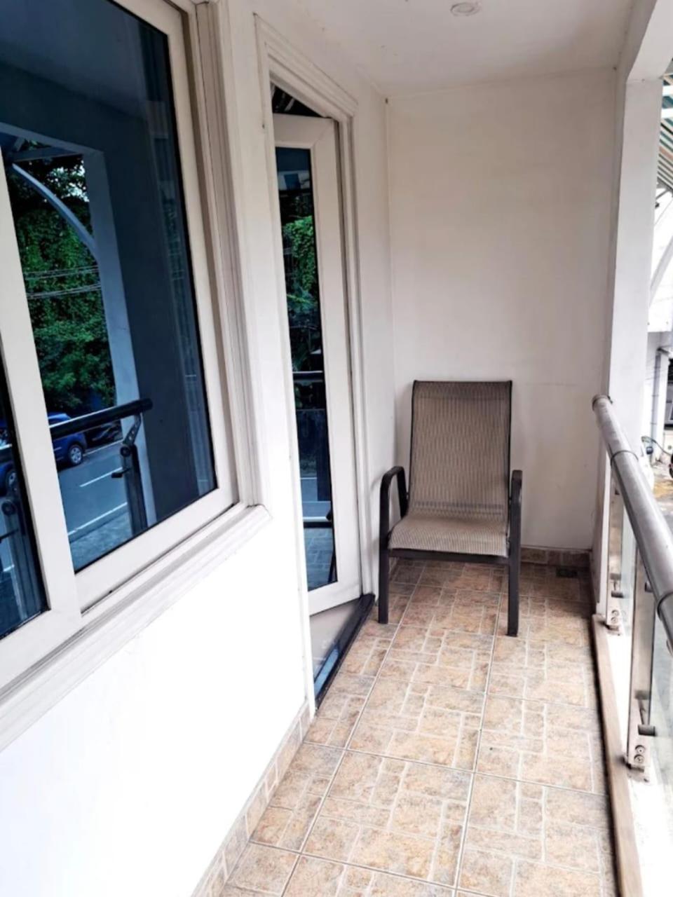 Отель Aec Residency Alappuzha Экстерьер фото